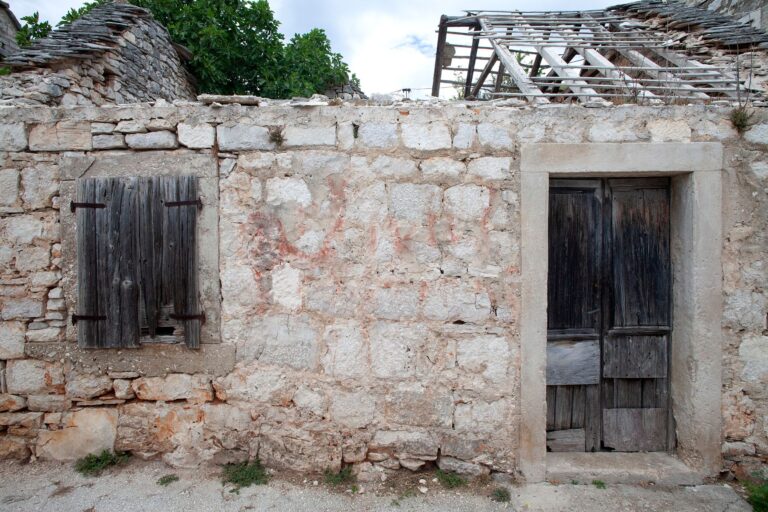 Maison abandonnée à donner : existe-t-il vraiment des maisons gratuites ?